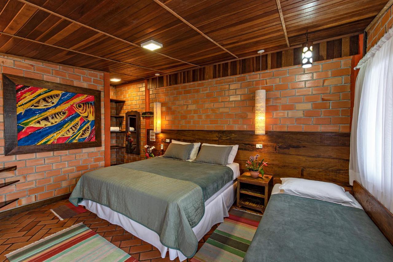 Grajagan Surf Resort Ilha do Mel Pokoj fotografie